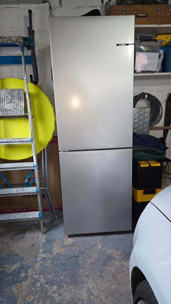 Bosch combo koelkast/diepvries NIEUWSTAAT, Electroménager, Réfrigérateurs & Frigos, Enlèvement