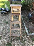 Brocante ladder uit Engeland, Doe-het-zelf en Bouw, Ladders en Trappen, Ophalen, Zo goed als nieuw, Ladder