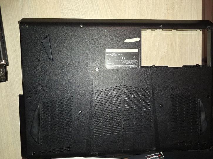 Medion erazer laptop onderdelen, Computers en Software, Windows Laptops, Gebruikt, 16 inch, Azerty, Met videokaart, Gaming, Ophalen