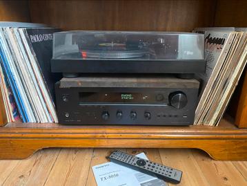 Onkyo système stéréo avec tourne-disque et haut-parleurs beschikbaar voor biedingen