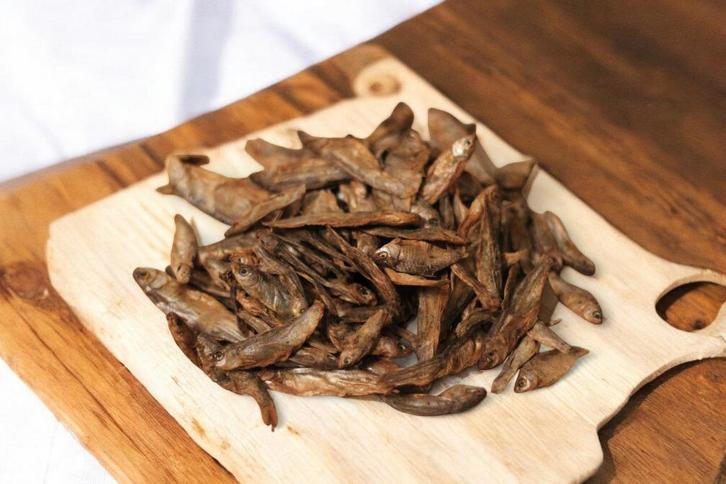 Gedroogde sprotjes, Dieren en Toebehoren, Dierenvoeding, Hond, Ophalen of Verzenden