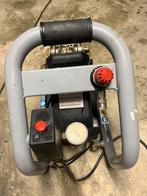 Buis kompressor.   Merk:SENCO, Ophalen, Zo goed als nieuw