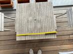 Terrastafel en 2 stoelen, Ophalen, Gebruikt, Vierkant, Hout