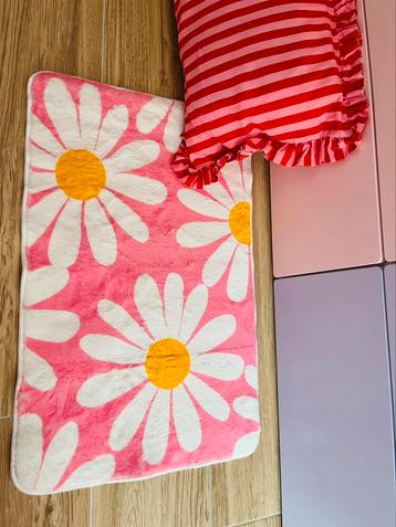 Tapis rose fleurs 50x80cm, Enlèvement ou Envoi