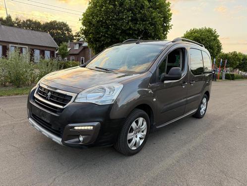 Peugeot Partner Tepee 1.2i **115.000 kms** | TOP! Wagen!, Auto's, Peugeot, Bedrijf, Te koop, Partner Tepee, Benzine, Euro 6, Handgeschakeld