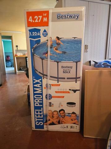 zwembad beschikbaar voor biedingen