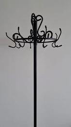 Zwarte smeedijzeren kapstok voor papegaaien, Huis en Inrichting, Ophalen, Gebruikt, Metaal, Staande kapstok