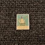 PIN - LE VILLAGE ENCHANTÉ - PARC D'ATTRACTIONS - FRANCE, Envoi, Utilisé, Autres sujets/thèmes, Insigne ou Pin's