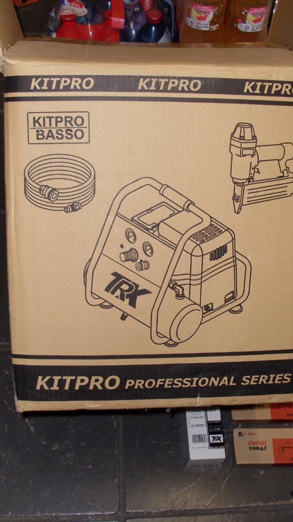 Combiné compresseur kitpro BASSO, Doe-het-zelf en Bouw, Compressors, Nieuw, Ophalen