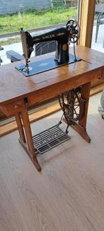 Antieke naaimachine, Antiek en Kunst, Ophalen