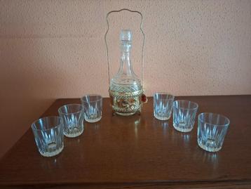 Oosterse drinkset beschikbaar voor biedingen