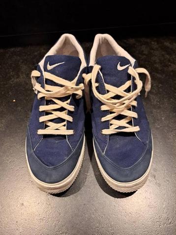 sneakers mt 44, Nike of Cycleur de Luxe, wit of blauw beschikbaar voor biedingen