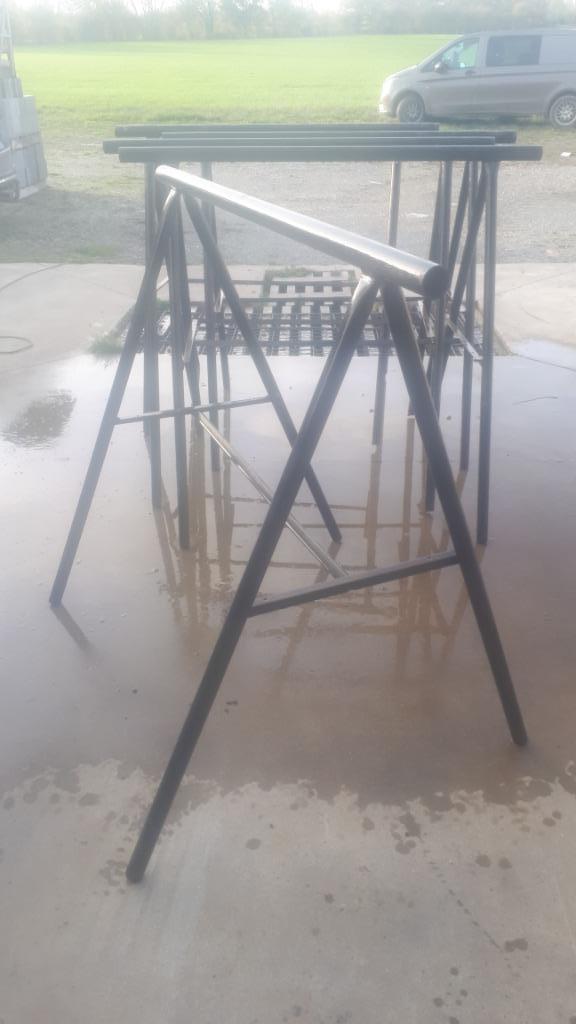 6 tréteaux  L125 X H113 ; pied 90cm - échafaudage, Divers, Divers Autre, Comme neuf, Enlèvement