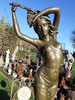 GRANDE SCULPTURE BRONZE SIGNE ALDO VITALEH, Enlèvement, Bronze