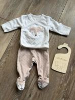 Pyjama en velours avec renard C&A taille 50, Enfants & Bébés, Vêtements de bébé | Taille 50, Garçon ou Fille, C&A, Comme neuf