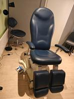 Behandelstoel elektrisch in hoogte verstelbaar, Ophalen, Zo goed als nieuw