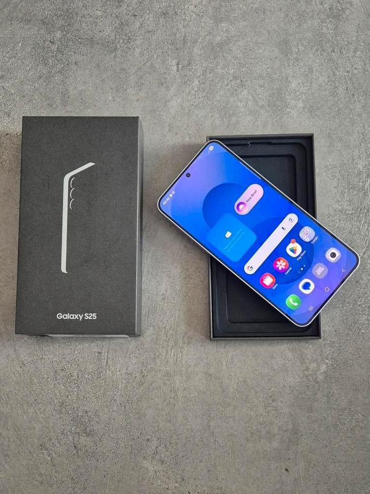 Gsm Samsung s25 in NIEUWstaat met garantie, Telecommunicatie, Mobiele telefoons | Samsung, Zo goed als nieuw, 128 GB, Ophalen of Verzenden