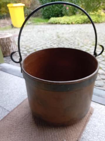 koperen ketel beschikbaar voor biedingen