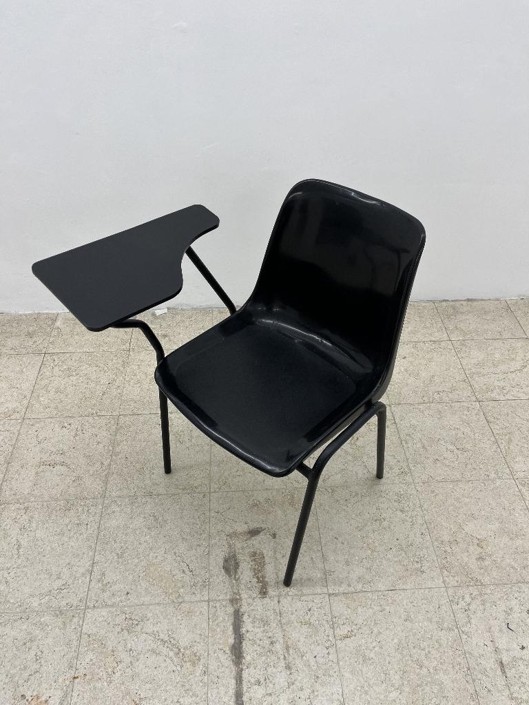 Lot 12 zwarte stoelen met bij-tafel, Huis en Inrichting, Stoelen, Gebruikt, Vijf, Zes of meer stoelen, Zwart, Ophalen