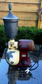 Vintage elektrische koffiemolen van het merk Cafasta +/- '50, Ophalen