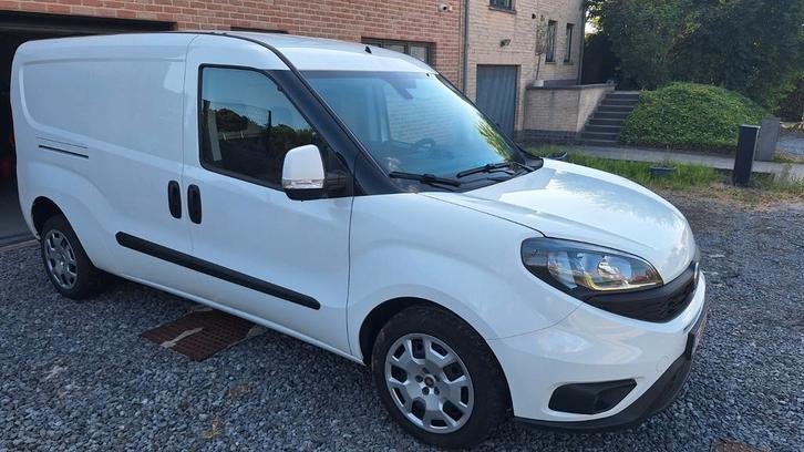 Fiat doblo cargo maxi 2021, Autos, Camionnettes & Utilitaires, Particulier, Caméra de recul, Airbags, Air conditionné, Bluetooth