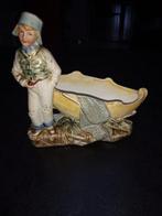 Statuette jeune homme et sa barque en biscuit, Antiquités & Art, Antiquités | Céramique & Poterie