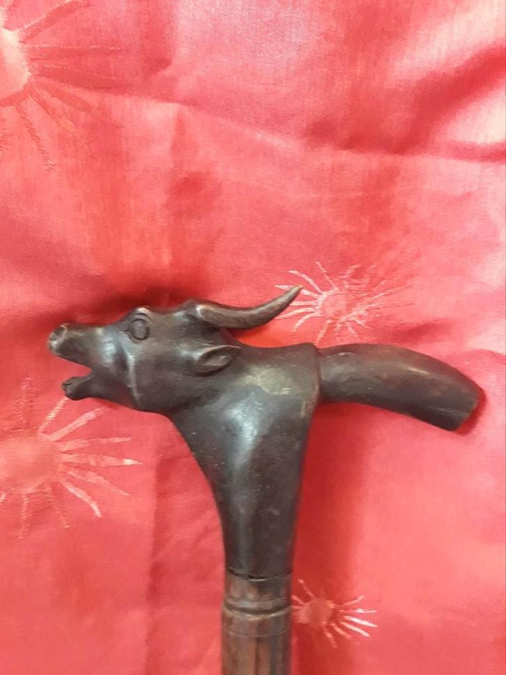 canne 100 cm en bois de suar buffle, Antiek en Kunst, Antiek | Brons en Koper, Ophalen of Verzenden