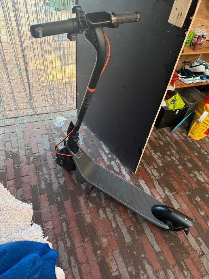 Electrische step, Fietsen en Brommers, Steps, Zo goed als nieuw, Ophalen