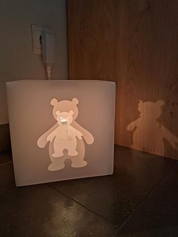 Noukies Nachttafel-lampje beschikbaar voor biedingen