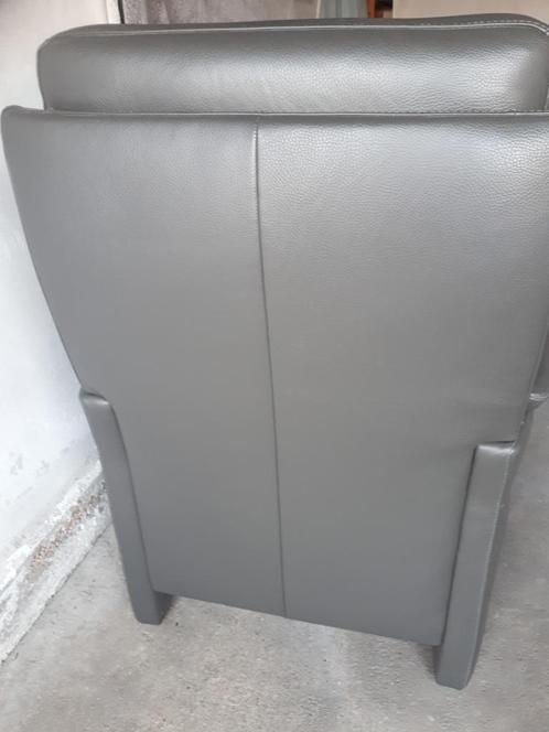 LEDER 1-ZIT antraciet~bruin. In uitmuntende nieuwstaat 👌, Huis en Inrichting, Zetels | Zetels, Nieuw, Eenpersoons, Minder dan 150 cm
