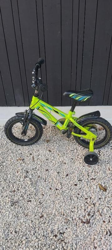 vélo pour enfants Volare avec roues de support disponible aux enchères