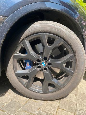 BMW X7 velgen origineel zwart + band beschikbaar voor biedingen