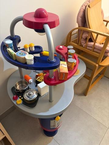 Kinderkeukentje beschikbaar voor biedingen