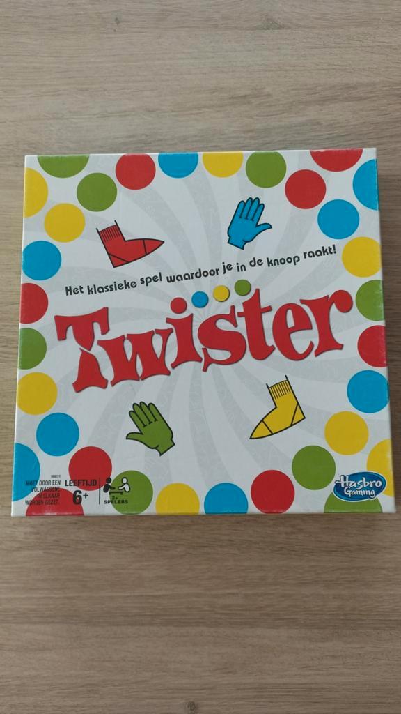 Twister Nieuwstaat, Hobby en Vrije tijd, Gezelschapsspellen | Overige, Zo goed als nieuw, Ophalen of Verzenden