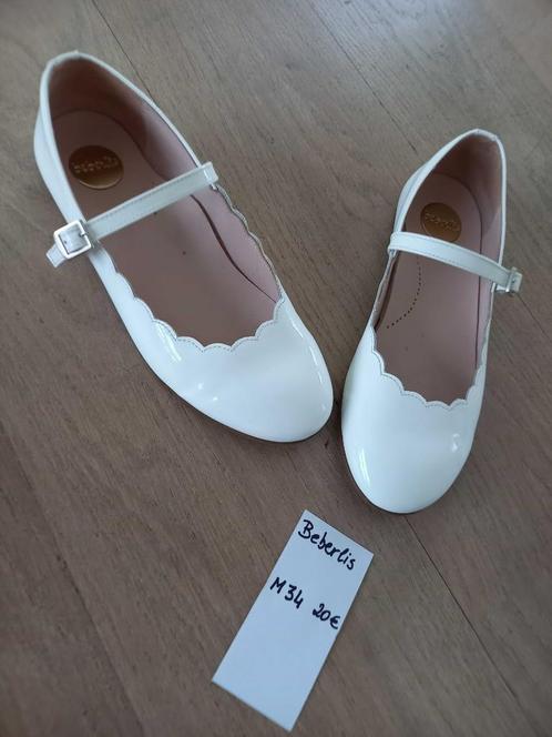 Schoenen witte lak communie Maat 34 Beberlis  NIEUWSTAAT, Kinderen en Baby's, Kinderkleding | Schoenen en Sokken, Zo goed als nieuw