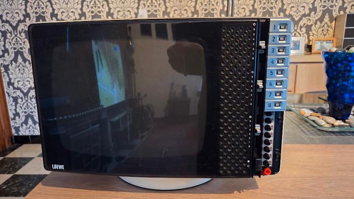 LOEWE FP34 retro draagbare tv, Audio, Tv en Foto, Televisies, Gebruikt, Overige merken, Ophalen