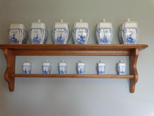 Pots à épices Delft avec archelle en chêne, Antiek en Kunst, Antiek | Keramiek en Aardewerk, Ophalen