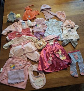 Baby Born kleertjes e.a. beschikbaar voor biedingen