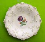 Groot bord in porcelein~~Meissen~~Centraal met bloemenpakket, Antiek en Kunst, Antiek | Porselein, Ophalen of Verzenden