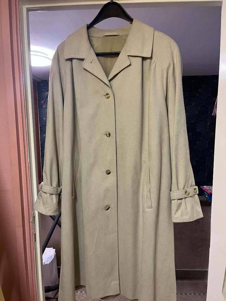 Regenjas voor het halve seizoen voor dames in grote maten, Kleding | Dames, Grote Maten, Gedragen, Jas of Mantel, Beige, Ophalen