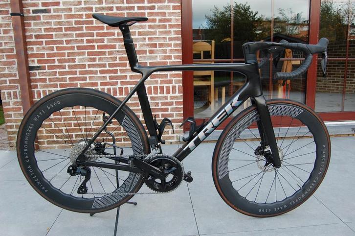 TREK Madone SLR Gen8 2025 – Replica, topstaat!, Fietsen en Brommers, Fietsen | Racefietsen, Zo goed als nieuw, Overige merken