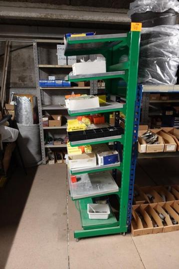Metalen rek 720x500x1770mm te koop! beschikbaar voor biedingen