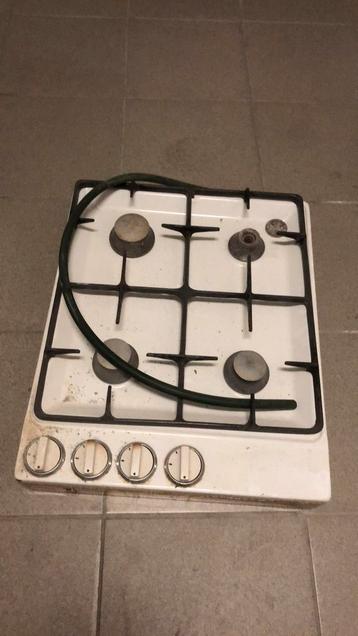 Feu à gaz, Electroménager, Tables de cuisson, Gaz, 4 zones de cuisson, Enlèvement, Utilisé