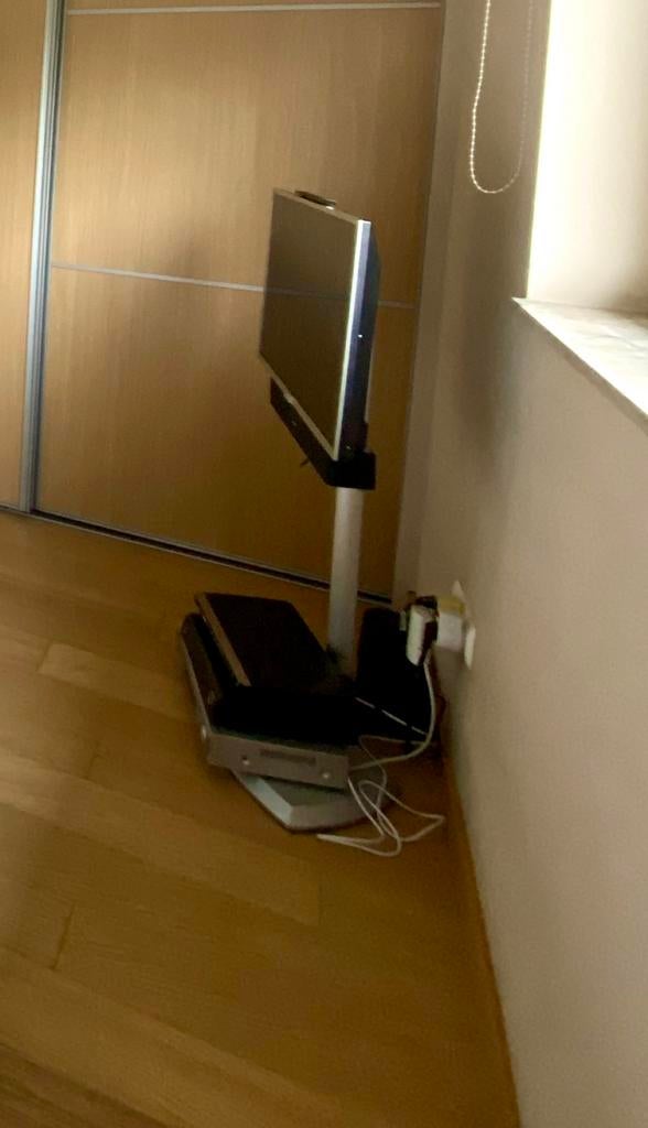 Vogel’s TV-standaard incl. platform voor soundbar, Audio, Tv en Foto, Televisiebeugels, Zo goed als nieuw, Ophalen