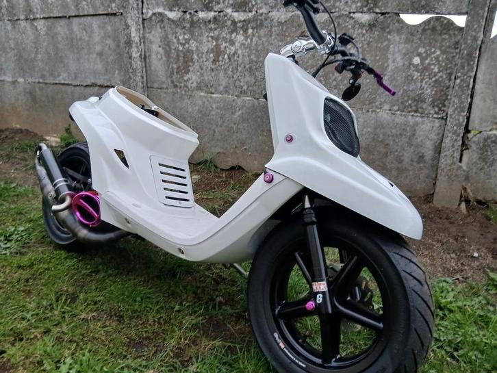 Mbk booster 100cc verder af te werken, Fietsen en Brommers, Snorfietsen en Snorscooters, Zo goed als nieuw, Ophalen