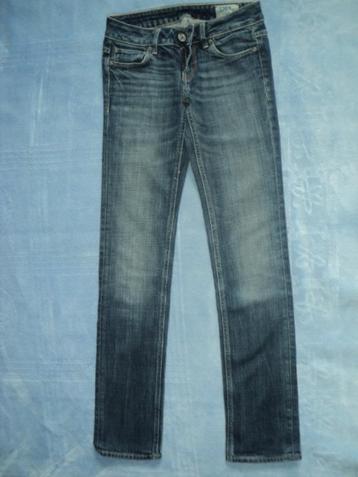 g-star ,un jeans taille 12ans beschikbaar voor biedingen