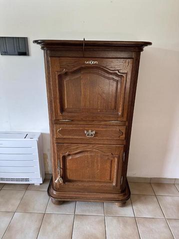 Commode - hoge kast Kerselaar beschikbaar voor biedingen