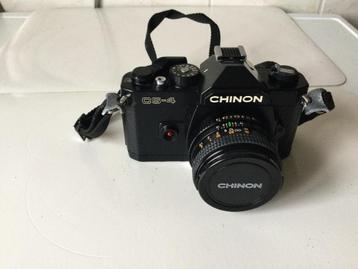 Analoge Chinon reflexcamera met 2 lenzen, flits en draagtas beschikbaar voor biedingen