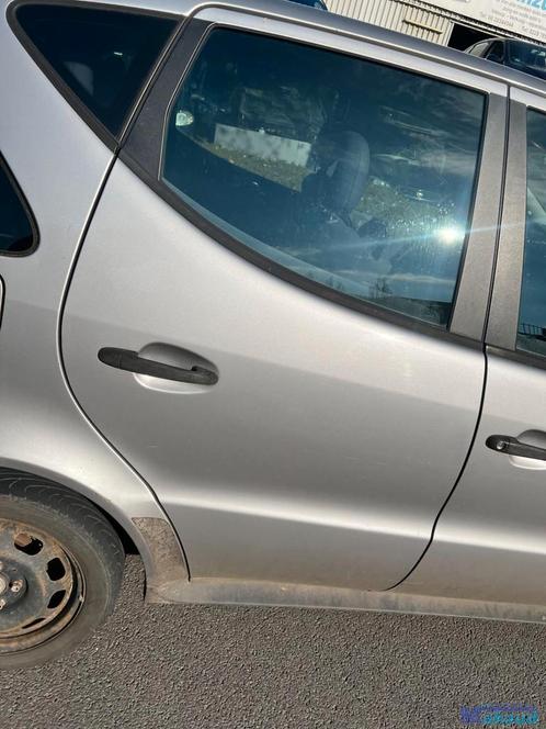 MERCEDES A KLASSE W168 grijs 706 rechts achter deur 1997-200, Auto-onderdelen, Carrosserie, Deur, Mercedes-Benz, Gebruikt