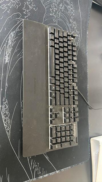Toetsenbord steelseries + muismat beschikbaar voor biedingen